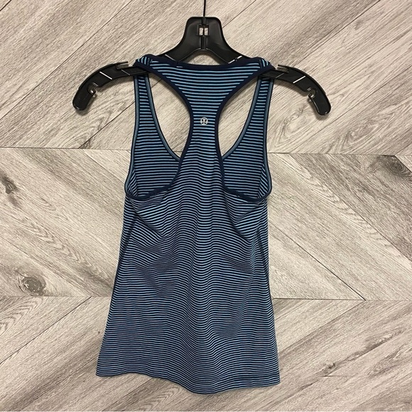 Lululemon | SOULCYCLE Cool Racerback In Hyper Stripe Blue Moon / Inkwell Size 8 - Picture 4 of 8